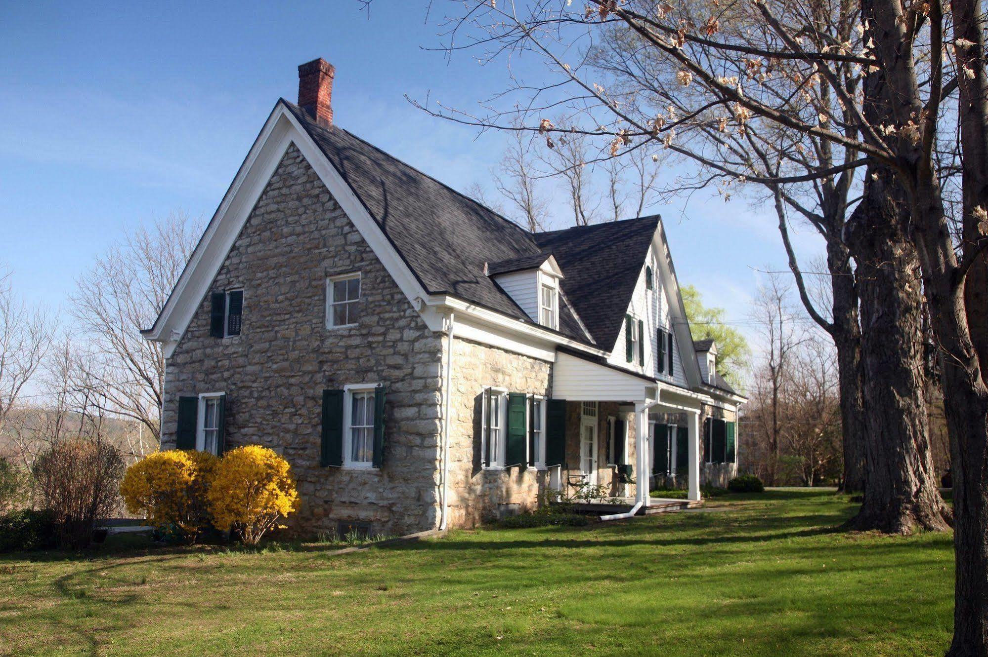 The Stone House Bed And Breakfast 헐리 외부 사진